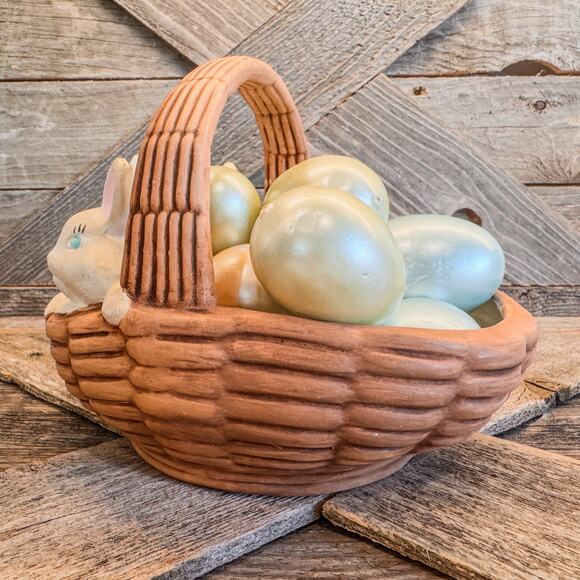 1970's Vintage Atlantic Mold, Easter Bunnies in Basket w/ 15 Iridescent Eggs - Picture 12 of 12